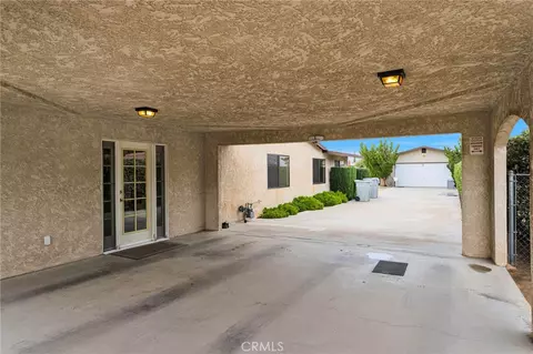 17994 Pine St, Hesperia, CA 92345 photo 44