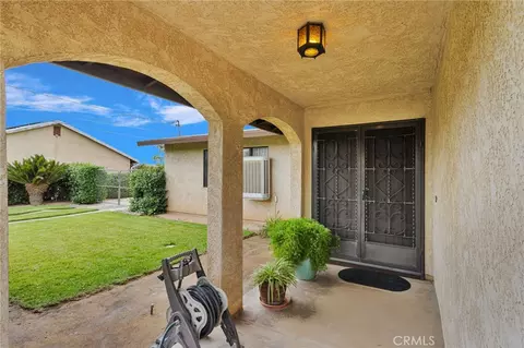 17994 Pine St, Hesperia, CA 92345 photo 7