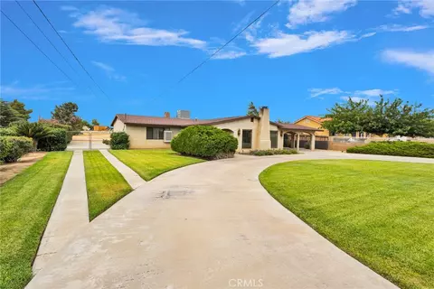 17994 Pine St, Hesperia, CA 92345 photo 5