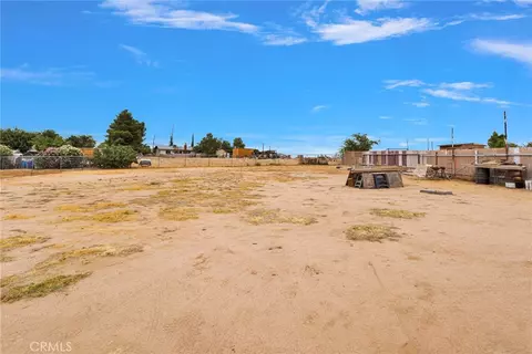 17994 Pine St, Hesperia, CA 92345 photo 55