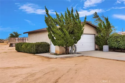 17994 Pine St, Hesperia, CA 92345 photo 54