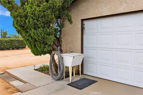17994 Pine St, Hesperia, CA 92345 photo 48