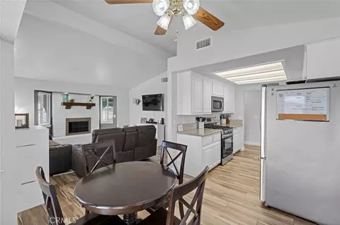 Dining - 14285 Kiowa Rd, Apple Valley, CA 92307 photo 1 of 1