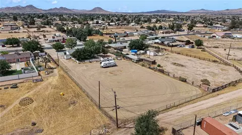 View/Area - 14285 Kiowa Rd, Apple Valley, CA 92307 photo 4 of 11