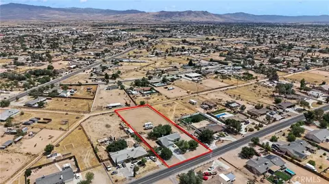 View/Area - 14285 Kiowa Rd, Apple Valley, CA 92307 photo 2 of 11