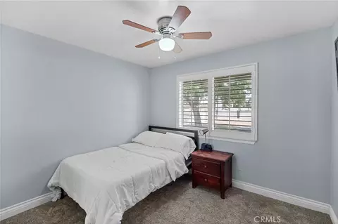 Bedroom - 14285 Kiowa Rd, Apple Valley, CA 92307 photo 1 of 3