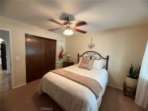 Bedroom - 26262 Community Blvd, Barstow, CA 92311 photo 3 of 6