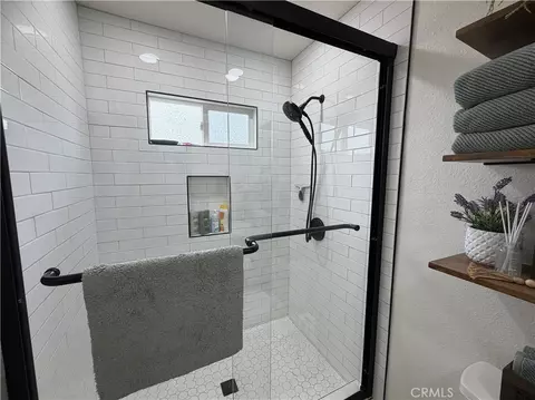 Bath - 26262 Community Blvd, Barstow, CA 92311 photo 2 of 3