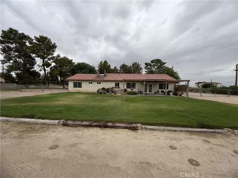 Exterior - 26262 Community Blvd, Barstow, CA 92311 photo 5 of 14