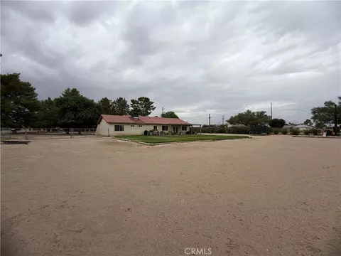 Exterior - 26262 Community Blvd, Barstow, CA 92311 photo 12 of 14