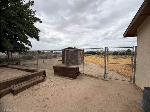 Exterior - 26262 Community Blvd, Barstow, CA 92311 photo 9 of 14