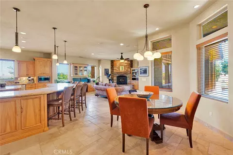 8323 Macron, Oak Hills, CA 92344 photo 27