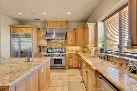 8323 Macron, Oak Hills, CA 92344 photo 21