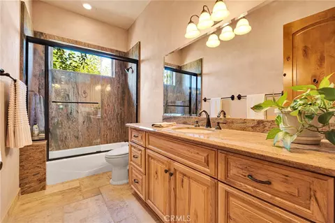 8323 Macron, Oak Hills, CA 92344 photo 39