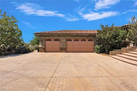 8323 Macron, Oak Hills, CA 92344 photo 5