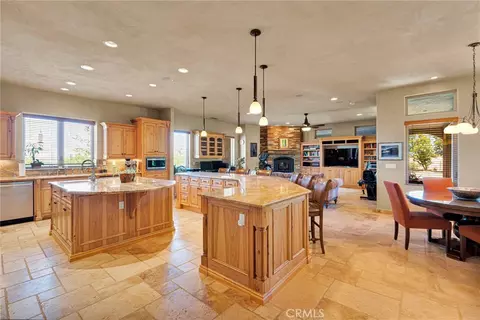 8323 Macron, Oak Hills, CA 92344 photo 16
