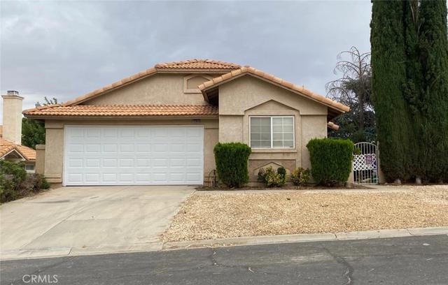 12353 Bridgewood Ln, Victorville, CA 92395