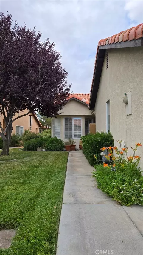 11545 Oak, Apple Valley, CA 92308 photo 1