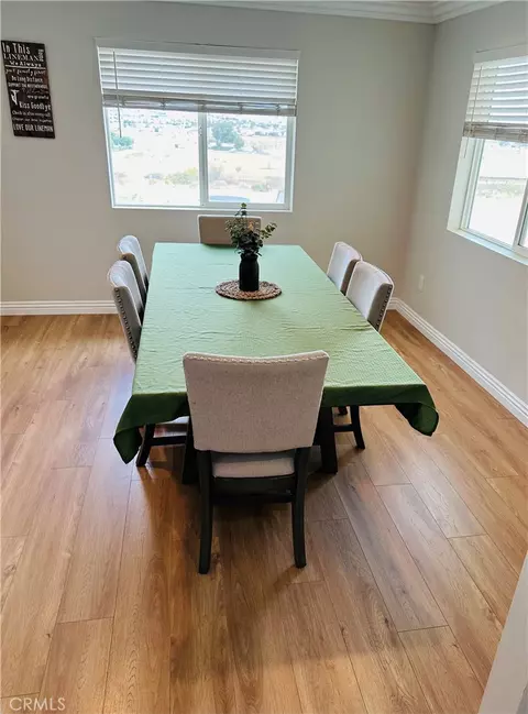 Dining - 11131 Arcadia, Apple Valley, CA 92308 photo 1 of 2