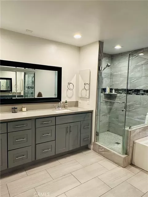 Bath - 11131 Arcadia, Apple Valley, CA 92308 photo 1 of 4