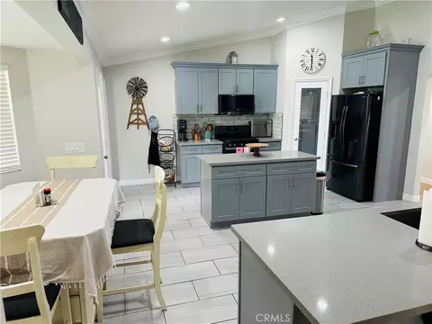 Kitchen - 11131 Arcadia, Apple Valley, CA 92308 photo 1 of 6