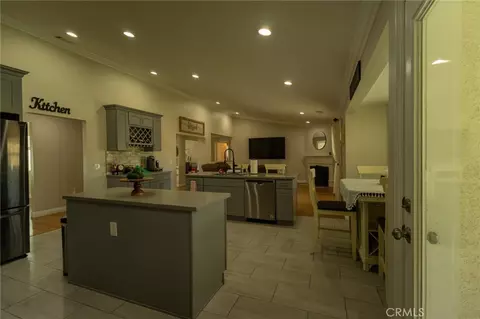 Kitchen - 11131 Arcadia, Apple Valley, CA 92308 photo 3 of 6