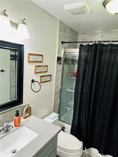 Bath - 11131 Arcadia, Apple Valley, CA 92308 photo 3 of 4