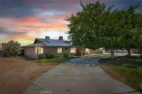 Exterior - 17598 Linden St, Hesperia, CA 92345 photo 1 of 8