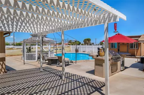 Other - 17598 Linden St, Hesperia, CA 92345 photo 17 of 22