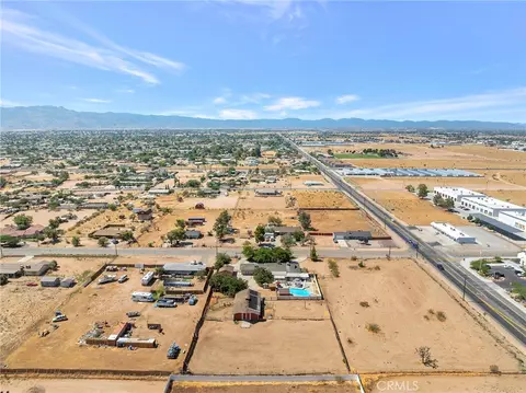 View/Area - 17598 Linden St, Hesperia, CA 92345 photo 5 of 9