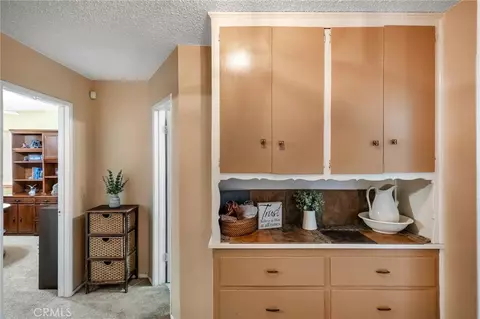 Entry Way - 17598 Linden St, Hesperia, CA 92345 photo 2 of 3