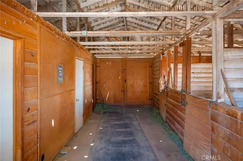 Entry Way - 17598 Linden St, Hesperia, CA 92345 photo 3 of 3