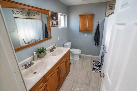 Bath - 14834 Narragansett, Apple Valley, CA 92307 photo 2 of 2