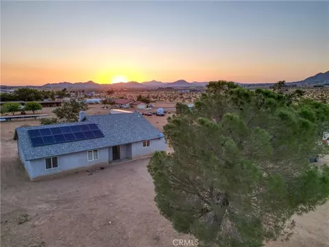 View/Area - 14834 Narragansett, Apple Valley, CA 92307 photo 7 of 9
