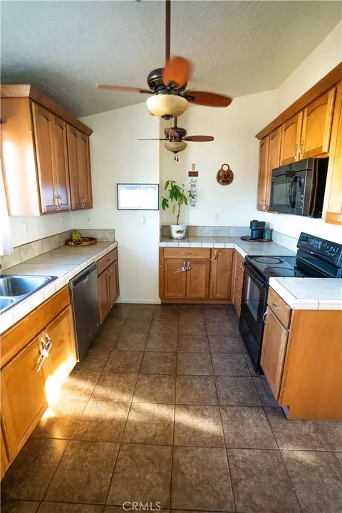 Kitchen - 14834 Narragansett, Apple Valley, CA 92307 photo 1 of 2