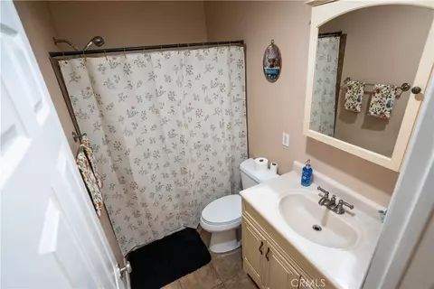 Bath - 14834 Narragansett, Apple Valley, CA 92307 photo 1 of 2