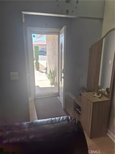 Entry Way - 1331 Savanna, Barstow, CA 92311 photo 4 of 4
