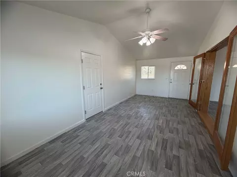Living - 29040 Gabilan St, Barstow, CA 92311 photo 6 of 7