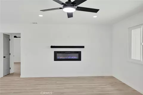 Living - 18282 Manzanita, Hesperia, CA 92345 photo 2 of 8