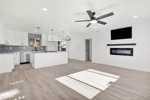 Living - 18282 Manzanita, Hesperia, CA 92345 photo 1 of 5