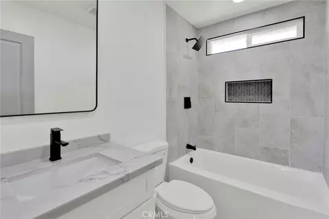 Bath - 18282 Manzanita, Hesperia, CA 92345 photo 1 of 5