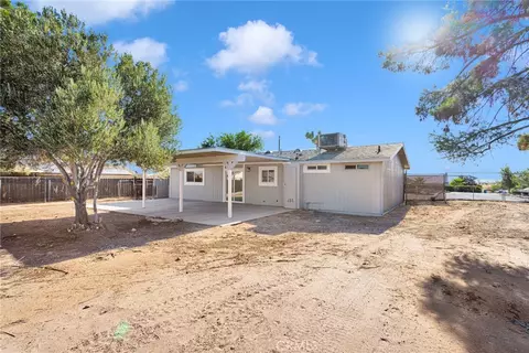 Exterior - 18282 Manzanita, Hesperia, CA 92345 photo 5 of 6