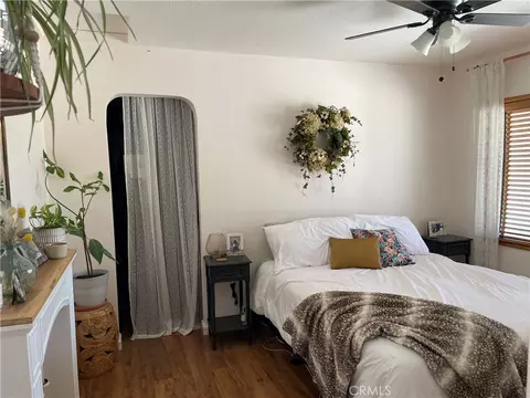 Bedroom - 27815 Panamint Rd, Barstow, CA 92311 photo 4 of 4