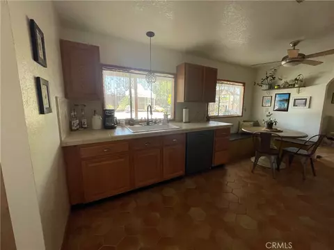 Kitchen - 27815 Panamint Rd, Barstow, CA 92311 photo 1 of 4