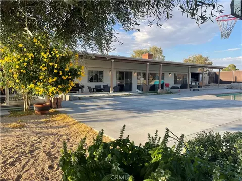 Exterior - 27815 Panamint Rd, Barstow, CA 92311 photo 3 of 3