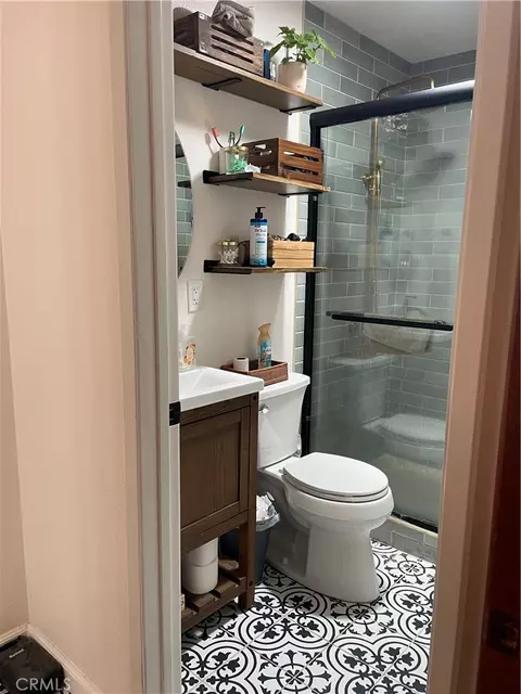Bath - 27815 Panamint Rd, Barstow, CA 92311 photo 3 of 4