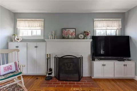 Living - 1121 Vista Way, Oceanside, CA 92054 photo 1 of 1