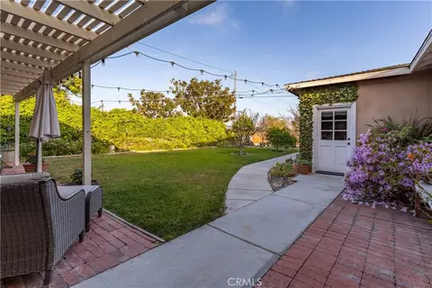 Exterior - 1121 Vista Way, Oceanside, CA 92054 photo 2 of 14