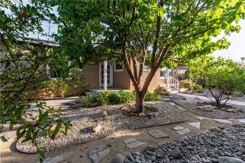Exterior - 1121 Vista Way, Oceanside, CA 92054 photo 6 of 14