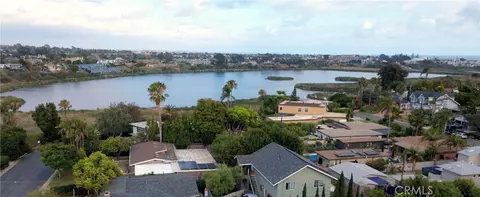 View/Area - 1121 Vista Way, Oceanside, CA 92054 photo 1 of 1